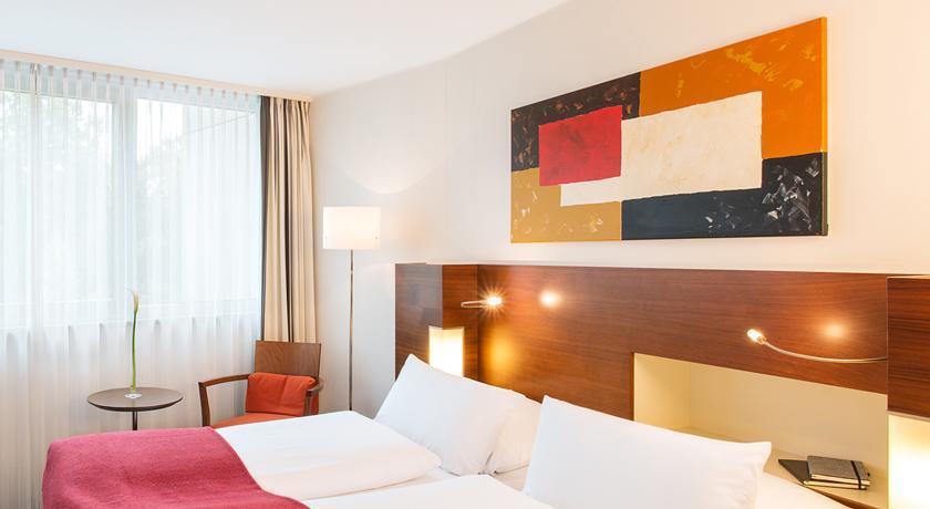 Nh Frankfurt Niederrad Hotel Frankfurt am Main Exterior photo